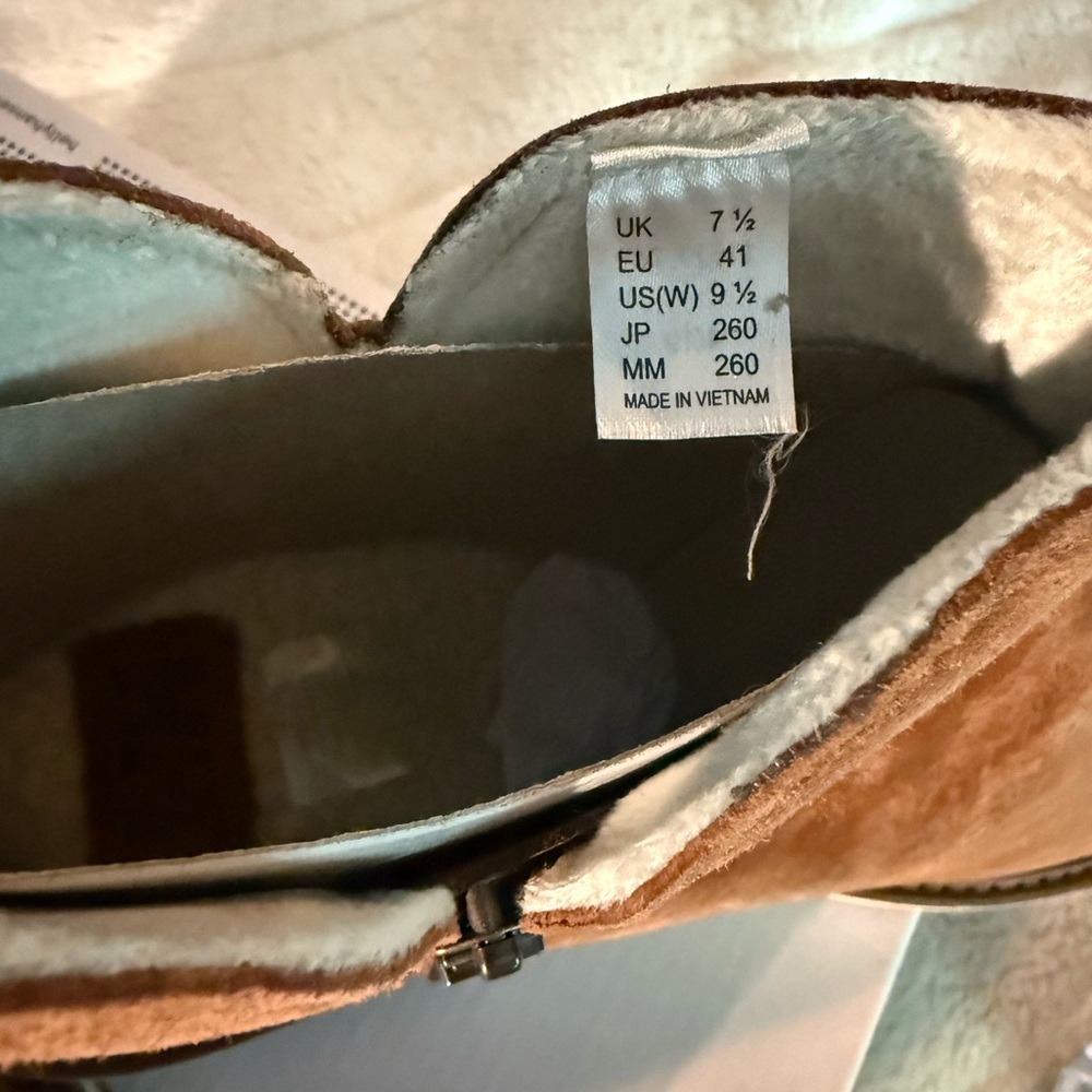 Women’s Helly-Hansen Seraphina Demi Waterproof Boot Low Cut Slip-on New 9.5 - Picture 15 of 15